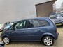 Opel Meriva 1.8-16V Cosmo,Apple Carplay Android/Auto,Achterteruitrijcamera,Airco,Leder,Climate&Cruisecontrol,Stoelverwarming,Elektrischpakket,15 Inch Lmv
