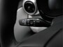 Hyundai i10 1.0 Premium met Navigatie, Climate Control en Cruise Control Uit voorraad leverbaar