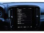Volvo XC40 B4 211PK Automaat Plus Dark / Lighting Pack / Connect Nubuck bekleding / 20'' velgen / Extra getint glas