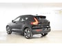 Volvo XC40 B4 211PK Automaat Plus Dark / Lighting Pack / Connect Nubuck bekleding / 20'' velgen / Extra getint glas