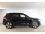 Volvo XC40 B4 211PK Automaat Plus Dark / Lighting Pack / Connect Nubuck bekleding / 20'' velgen / Extra getint glas