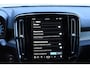 Volvo XC40 B4 211PK Automaat Plus Dark / Lighting Pack / Connect Nubuck bekleding / 20'' velgen / Extra getint glas