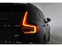 Volvo XC40 B4 211PK Automaat Plus Dark / Lighting Pack / Connect Nubuck bekleding / 20'' velgen / Extra getint glas