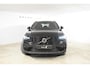 Volvo XC40 B4 211PK Automaat Plus Dark / Lighting Pack / Connect Nubuck bekleding / 20'' velgen / Extra getint glas