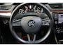 Skoda Superb Combi 2.0 TSI 4x4 Style Business 280 PK! AUTOMAAT! APPLE XENON CLIMA TREKHAAK etc.