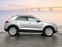 Volkswagen T-Roc 1.0 TSI 116 6MT Oranje Edition | 'App-Connect' draadloze smartphone integratie | 'App-Connect' draadloze smartphone integratie | Afstandscontrolesysteem (Front Assist)