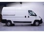 Peugeot Boxer 2.2 BlueHDi 140 pk L2H2 Premium Navi, Camera Laadruimte Pakket, Trekhaak 2.500 kg, 3-Zits