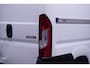 Peugeot Boxer 2.2 BlueHDi 140 pk L2H2 Premium Navi, Camera Laadruimte Pakket, Trekhaak 2.500 kg, 3-Zits