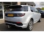 Land Rover Discovery Sport P300e 1.5 R-Dynamic PANO WINDSOR-LEER MEMORY ELEK.TREKHAAK 20"LMV CAMERA RUITVERWARMING MERIDIAN GSM-LADER ELEK.LAADKLEP 4x4 STOELVERW. ZWARTE-HEMEL NAVI