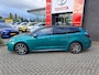 Toyota Corolla Touring Sports Hybrid 140 GR Sport BLIND SPOT PANO-/SCHUIFKANTELDAK JBL-AUDIO HEAD-UP PARK-SENSOREN ELEK-KLEP