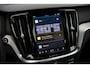 Volvo V60 2.0 B4 Plus Dark | Panorama dak | Adaptieve cruise control | Elektrisch verstelbare voorstoelen | Stoel/stuur verwarming |
