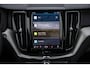Volvo XC60 2.0 T6 Plug-in hybrid AWD Plus Dark | Long Range | Adaptieve Cruise Control | Panoramadak | Sportstoelen | Keyless Entry |