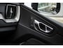 Volvo XC60 2.0 T6 Plug-in hybrid AWD Plus Dark | Long Range | Adaptieve Cruise Control | Panoramadak | Sportstoelen | Keyless Entry |