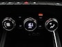 Renault Clio STAM Limité 75 TCe 90pk #8 van 75 Camera | Leder | 9,3" Navi | 17" Velgen