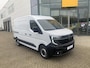 Renault Master L2H2 * Nu op voorraad * geen BPM * 12 % voorraad korting * 4 seizoenenbanden * camera achter * trekhaak * R link navigatie * reserve wiel *Uit voorraad bij Zeeuw & Zeeuw Renault Naaldwijk * BEL: 0174 210 330 *