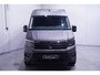 Volkswagen Crafter 2.0 TDI 140 pk L3H3 Navi, Camera, 18" LMV Trekhaak 3.000 kg, Grijs Wrap, Sidebars, 3-Zits