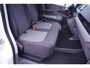 Volkswagen Crafter 2.0 TDI 140 pk L3H3 Navi, Camera, 18" LMV Trekhaak 3.000 kg, Grijs Wrap, Sidebars, 3-Zits