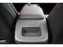 Volvo XC60 T6 Automaat AWD Core Bright | Adaptieve Cruise Control | Pilot Assist | Panoramisch schuif-/kanteldak | Elektrisch bedienbare voorstoelen | Geheugenfunctie voorstoelen | Stoelverwarming | Stuurwielverwarming | Pre-Conditionering