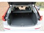 Volvo XC60 T6 Automaat AWD Core Bright | Adaptieve Cruise Control | Pilot Assist | Panoramisch schuif-/kanteldak | Elektrisch bedienbare voorstoelen | Geheugenfunctie voorstoelen | Stoelverwarming | Stuurwielverwarming | Pre-Conditionering