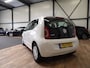 Volkswagen Up! 1.0 3 drs - airco - trekhaak - navigatie