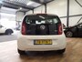Volkswagen Up! 1.0 3 drs - airco - trekhaak - navigatie