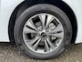 Kia Venga 1.6 CVVT ExecutiveLine //PANO// KEYLESS // STOEL+STUURVERWARMING // CAMERA+SENSOREN //