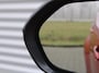 Mazda 2 Hybrid 1.5 Select | 16" LM | Stoel- & stuurverwarming | HUD | Camera | Dodehoek sensor |