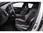 Volvo V60 2.0 B4 Plus Dark | Adaptive Cruise Control | Panoramadak | 19” | Camera | Apple Carplay | Memory Seats |