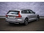Volvo V60 2.0 B4 Plus Dark | Adaptive Cruise Control | Panoramadak | 19” | Camera | Apple Carplay | Memory Seats |