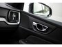 Volvo V60 2.0 B4 Plus Dark | Adaptive Cruise Control | Panoramadak | 19” | Camera | Apple Carplay | Memory Seats |