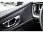 Volvo V60 2.0 B4 Plus Dark | Adaptive Cruise Control | Panoramadak | 19” | Camera | Apple Carplay | Memory Seats |