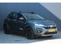 Dacia Sandero Stepway 1.0 TCe 110Pk Extreme | Navigatie | Draadloze Apple & Android Carplay | Parkeersensoren Voor & Achter | BlindSpot | Middenarmsteun | Camera | Hoogte verstelbare bestuurderstoel |