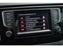 Volkswagen Golf Sportsvan 1.4 TSI Highline 125PK / 92kW DSG, NL Auto door ons geleverd en dealer onderhouden, wegklapbare trekhaak, executive pakket, adaptieve cruise control (acc), privacy glas, elektrisch verstel-, verwarm- en inklapbare buitenspiegels (spiegel pakket), navigatie, parkeersensoren voor en achter (pdc), park assist, diefstalalarm