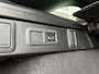 Land Rover Range Rover Velar 2.0 P400e R-Dynamic SE | Trekhaak | 360 Cam | Meridian |