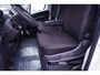 Opel Movano 2.2D 140 pk L2H2 Black&White Edition Navi Camera, 18" LMV, Treeplanken, Airco ECC, Nieuw, 3-Zits