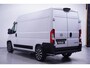 Opel Movano 2.2D 140 pk L2H2 Black&White Edition Navi Camera, 18" LMV, Treeplanken, Airco ECC, Nieuw, 3-Zits