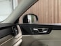 Volvo XC60 T6 AWD Recharge Inscription | Trekhaak | Head-Up Display | Stoelventilatie | Adaptieve Cruise Control | Stoelmassage | Stoel en Stuurwielverwarming | Parkeercamera | Pilot Assist | BLIS Dode Hoek Detectie | Voorstoelen Elektrisch geheugen | Nappa Lederen