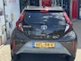 Toyota Aygo X PULSE APPLE/ANDROID CAMERA CLIMA 17"LMV PRIVACY-GLASS LED DAB+ NL-AUTO