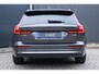 Volvo V60 T6 Recharge AWD Essential Edition | Long Range | Verwarmbare voorstoelen | Verwarmbaar stuurwiel | Verwarmbare achterbank | Google Infotainment | Parkeercamera | 19 inch Lichtmetalen velgen
