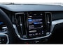 Volvo V60 T6 Recharge AWD Essential Edition | Long Range | Verwarmbare voorstoelen | Verwarmbaar stuurwiel | Verwarmbare achterbank | Google Infotainment | Parkeercamera | 19 inch Lichtmetalen velgen
