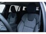 Volvo V60 T6 Recharge AWD Essential Edition | Long Range | Verwarmbare voorstoelen | Verwarmbaar stuurwiel | Verwarmbare achterbank | Google Infotainment | Parkeercamera | 19 inch Lichtmetalen velgen