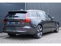 Volvo V60 T6 Recharge AWD Essential Edition | Long Range | Verwarmbare voorstoelen | Verwarmbaar stuurwiel | Verwarmbare achterbank | Google Infotainment | Parkeercamera | 19 inch Lichtmetalen velgen