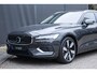 Volvo V60 T6 Recharge AWD Essential Edition | Long Range | Verwarmbare voorstoelen | Verwarmbaar stuurwiel | Verwarmbare achterbank | Google Infotainment | Parkeercamera | 19 inch Lichtmetalen velgen
