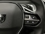 Peugeot 2008 SUV Allure Hybrid 136pk Automaat | Navigatie via Apple Carplay / Android Auto | Achteruitrijcamera | Stoelverwarming | Climate Control | Cruise Control | Parkeersensoren v+a | Armsteun | Digitaal instrumentenpaneel | DAB+ radio | Led koplampen | Donker getint glas | 17" lichtmetalen velgen |