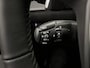 Peugeot 2008 SUV Allure Hybrid 136pk Automaat | Navigatie via Apple Carplay / Android Auto | Achteruitrijcamera | Stoelverwarming | Climate Control | Cruise Control | Parkeersensoren v+a | Armsteun | Digitaal instrumentenpaneel | DAB+ radio | Led koplampen | Donker getint glas | 17" lichtmetalen velgen |