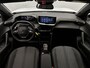 Peugeot 2008 SUV Allure Hybrid 136pk Automaat | Navigatie via Apple Carplay / Android Auto | Achteruitrijcamera | Stoelverwarming | Climate Control | Cruise Control | Parkeersensoren v+a | Armsteun | Digitaal instrumentenpaneel | DAB+ radio | Led koplampen | Donker getint glas | 17" lichtmetalen velgen |