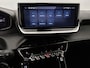 Peugeot 2008 SUV Allure Hybrid 136pk Automaat | Navigatie via Apple Carplay / Android Auto | Achteruitrijcamera | Stoelverwarming | Climate Control | Cruise Control | Parkeersensoren v+a | Armsteun | Digitaal instrumentenpaneel | DAB+ radio | Led koplampen | Donker getint glas | 17" lichtmetalen velgen |