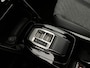 Peugeot 2008 SUV Allure Hybrid 136pk Automaat | Navigatie via Apple Carplay / Android Auto | Achteruitrijcamera | Stoelverwarming | Climate Control | Cruise Control | Parkeersensoren v+a | Armsteun | Digitaal instrumentenpaneel | DAB+ radio | Led koplampen | Donker getint glas | 17" lichtmetalen velgen |