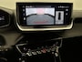 Peugeot 2008 SUV Allure Hybrid 136pk Automaat | Navigatie via Apple Carplay / Android Auto | Achteruitrijcamera | Stoelverwarming | Climate Control | Cruise Control | Parkeersensoren v+a | Armsteun | Digitaal instrumentenpaneel | DAB+ radio | Led koplampen | Donker getint glas | 17" lichtmetalen velgen |