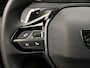 Peugeot 2008 SUV Allure Hybrid 136pk Automaat | Navigatie via Apple Carplay / Android Auto | Achteruitrijcamera | Stoelverwarming | Climate Control | Cruise Control | Parkeersensoren v+a | Armsteun | Digitaal instrumentenpaneel | DAB+ radio | Led koplampen | Donker getint glas | 17" lichtmetalen velgen |